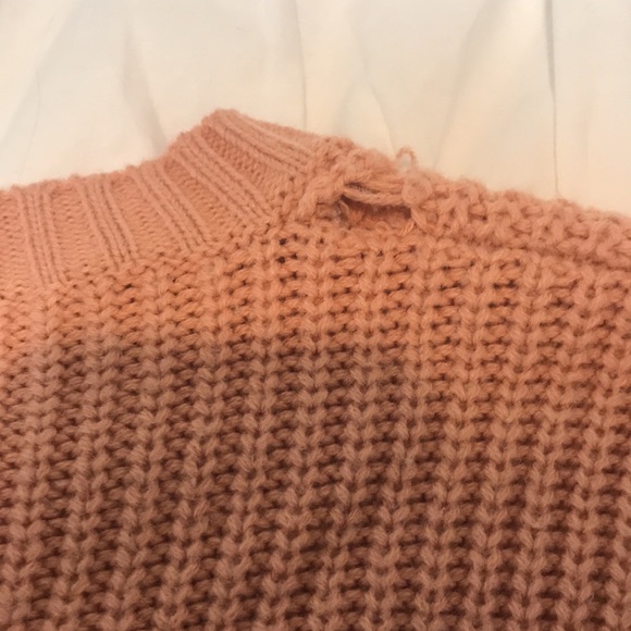 Forever 21 blush pink crop sweater - Picture 4 of 6
